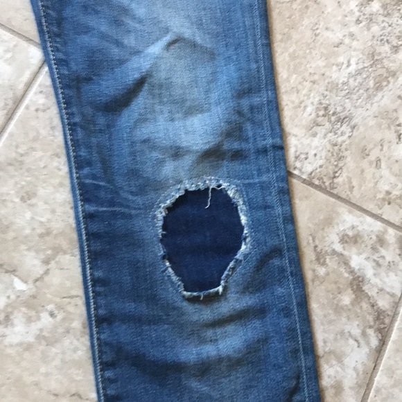 CLOSED distressed skinnies with patchwork sz 24/25 - Picture 6 of 14